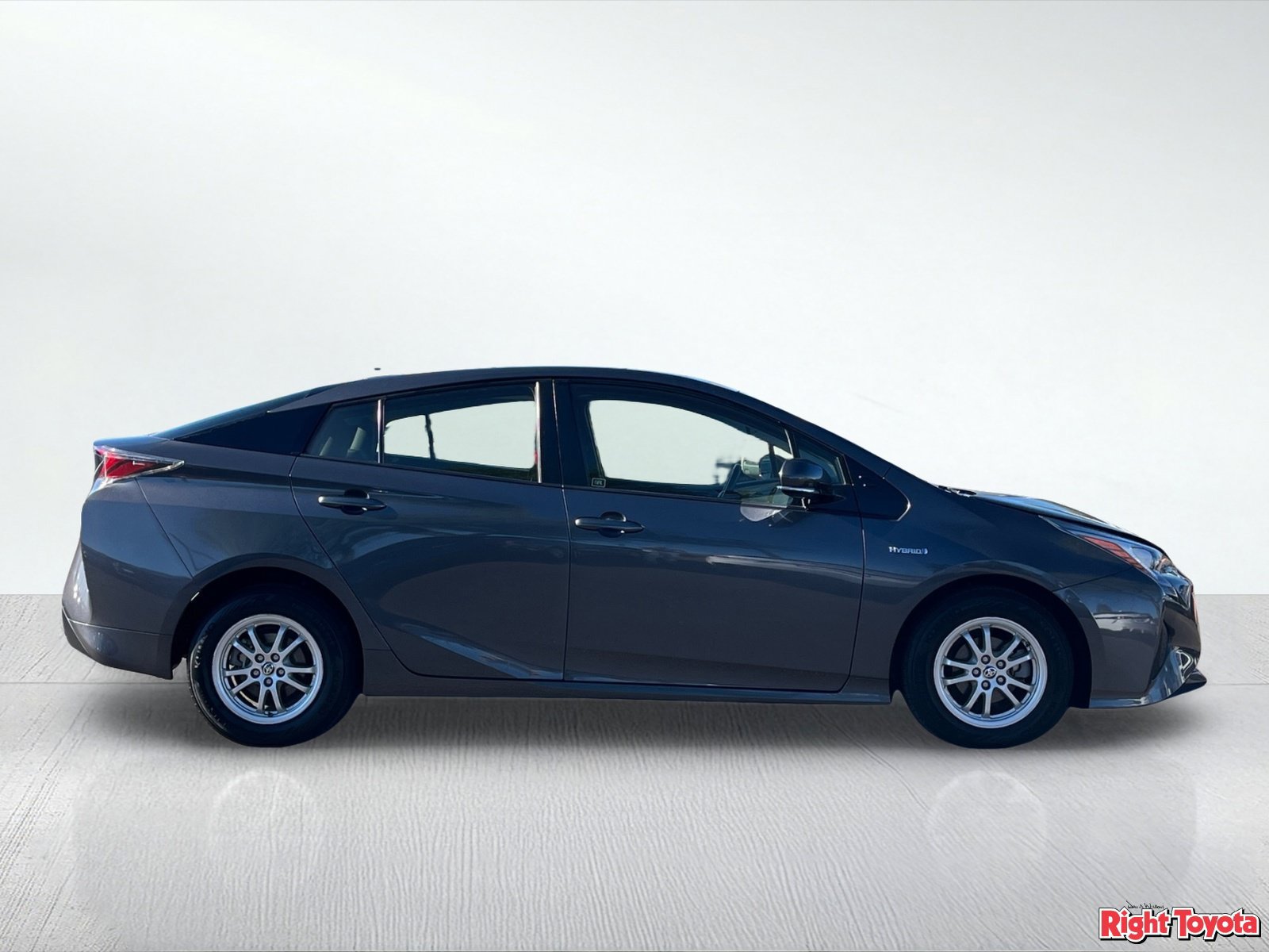 Certified 2016 Toyota Prius Three w/ Advanced Technology Package FWD image 8