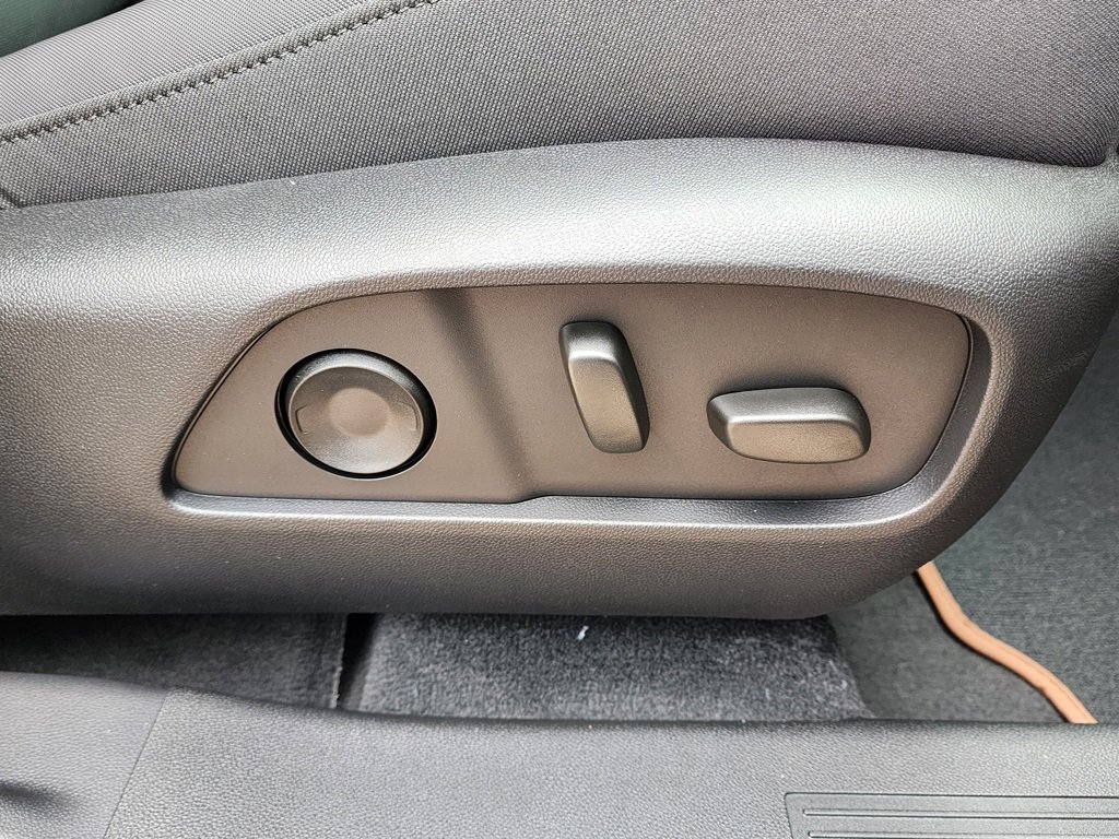 New 2026 GMC Terrain AT4 w/ Convenience Package III image 40