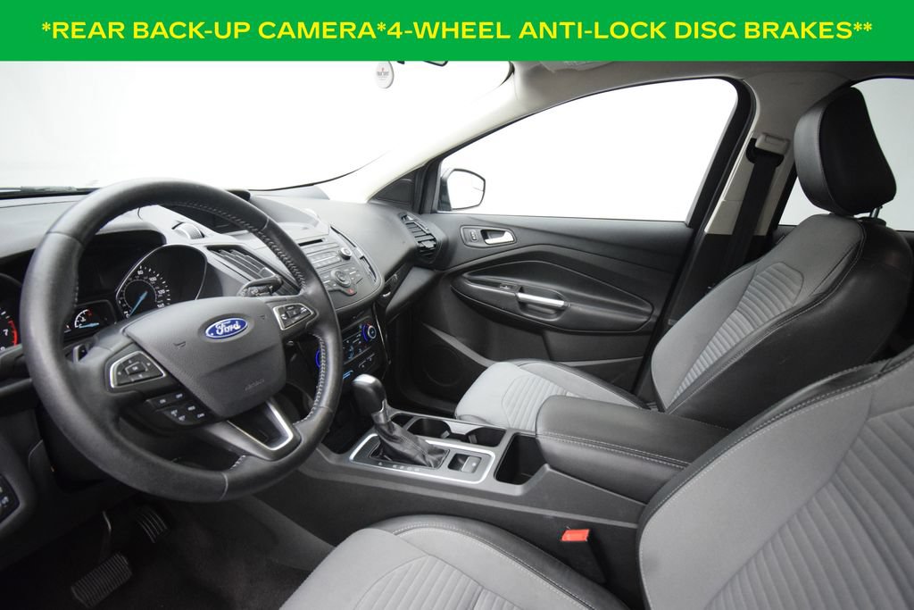 Used 2018 Ford Escape SE w/ SE Sport Appearance Package FWD image 8