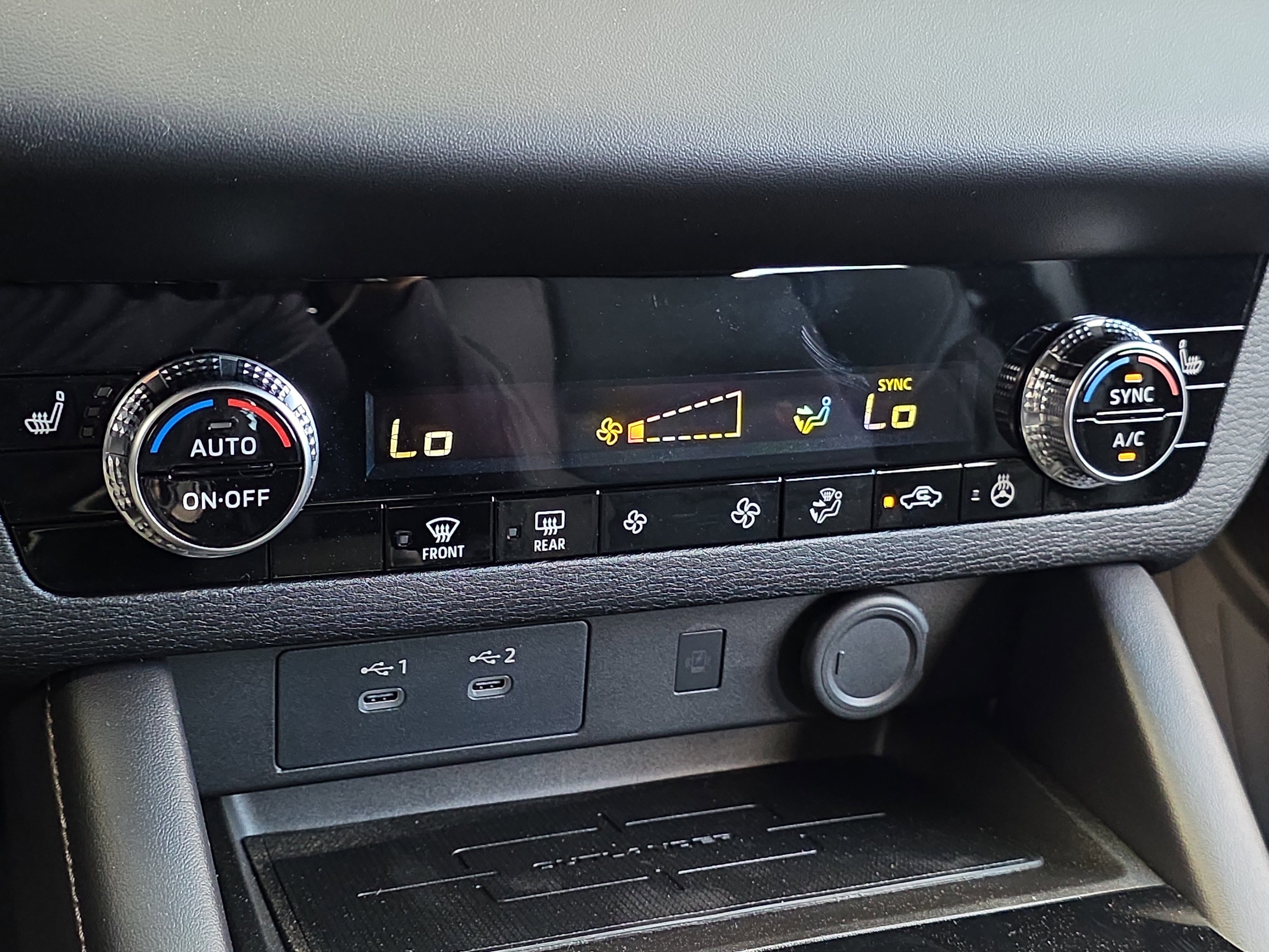 New 2026 Mitsubishi Outlander LE FWD image 21