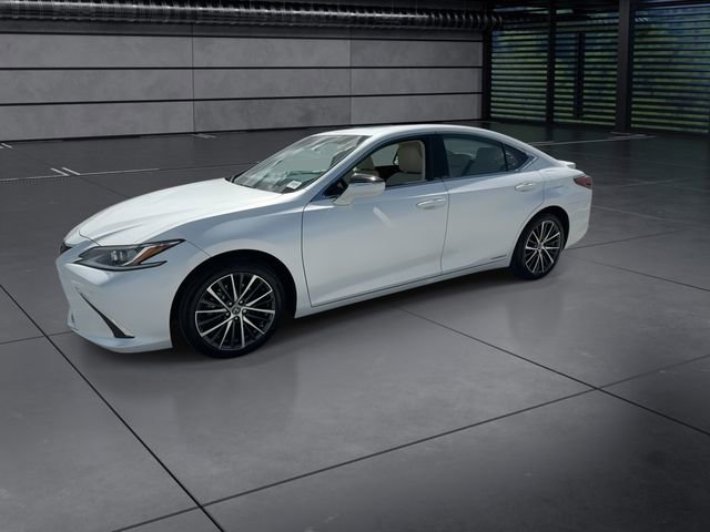 Used 2022 Lexus ES 300h w/ Premium Package image 4