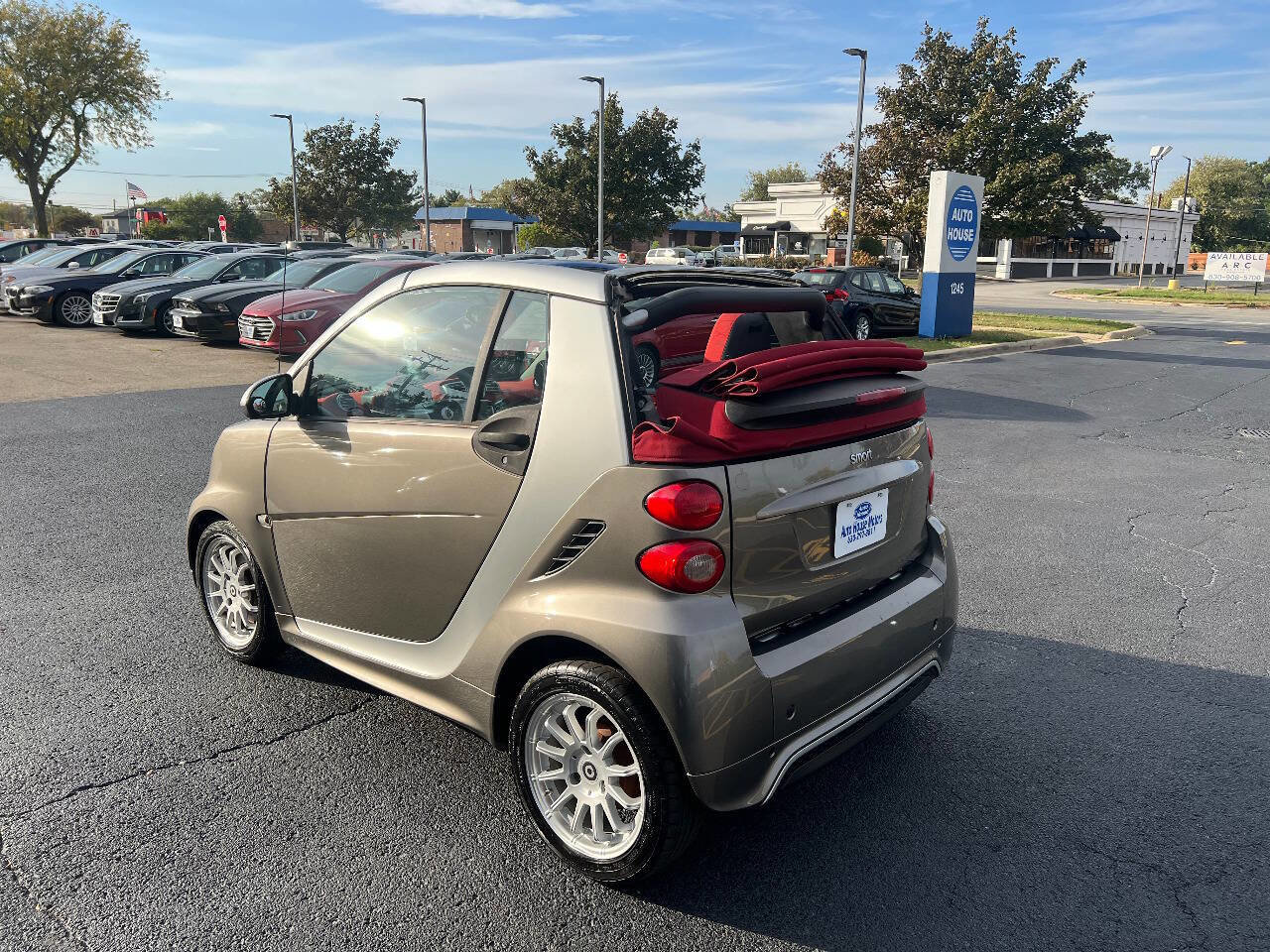 Used 2013 smart fortwo passion image 10