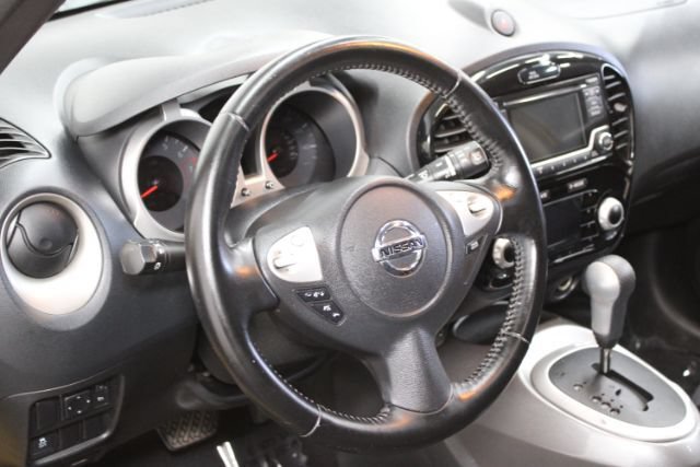 Used 2016 Nissan Juke SV w/ Cold Weather Package FWD image 13