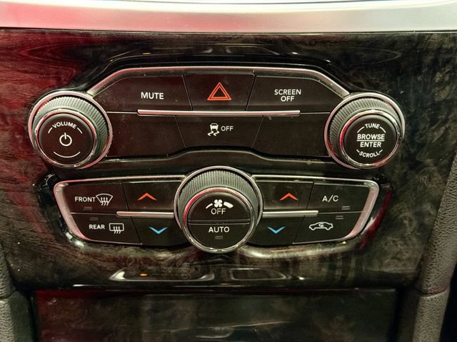 Used 2019 Chrysler 300 Limited image 15