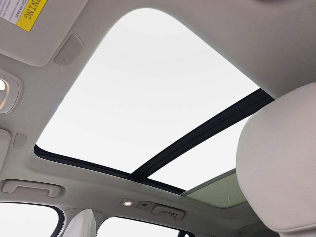 Used 2023 Volvo XC90 B6 Plus w/ Protection Package image 30