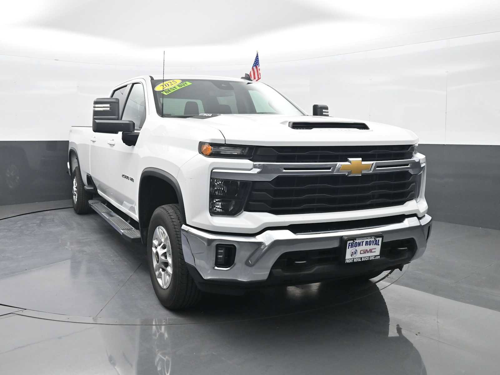 Used 2025 Chevrolet Silverado 2500 LT w/ Convenience Package AWD/4WD image 2