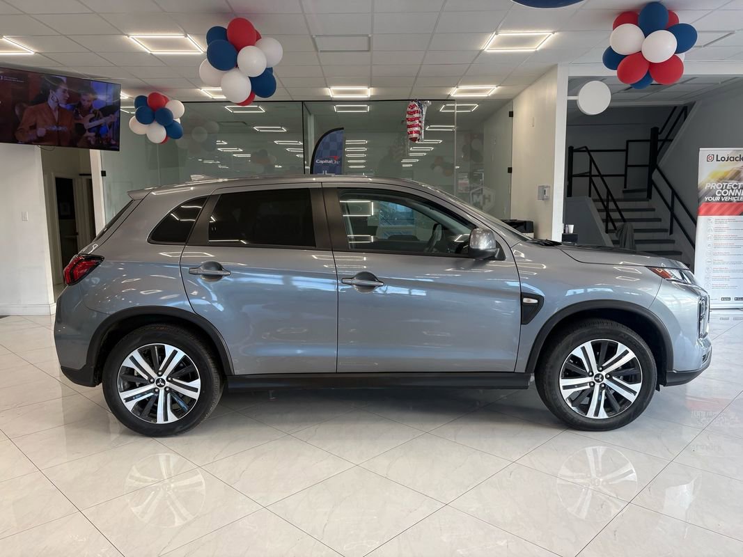 Used 2025 Mitsubishi Outlander Sport ES AWD/4WD image 5