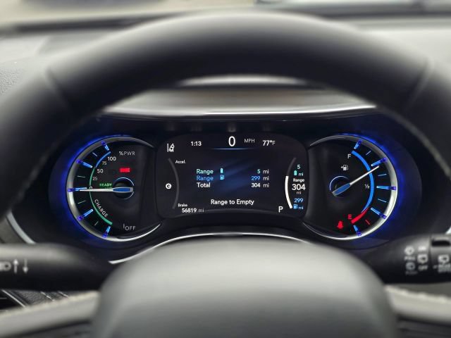 Used 2022 Chrysler Pacifica Limited w/ S Appearance Package FWD image 15