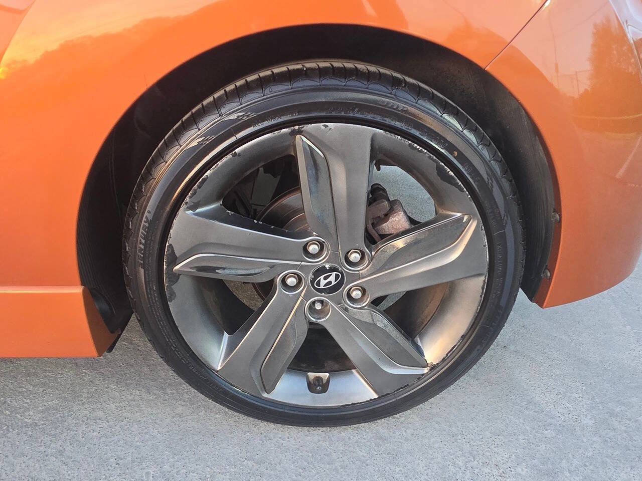 Used 2015 Hyundai Veloster Turbo FWD image 47