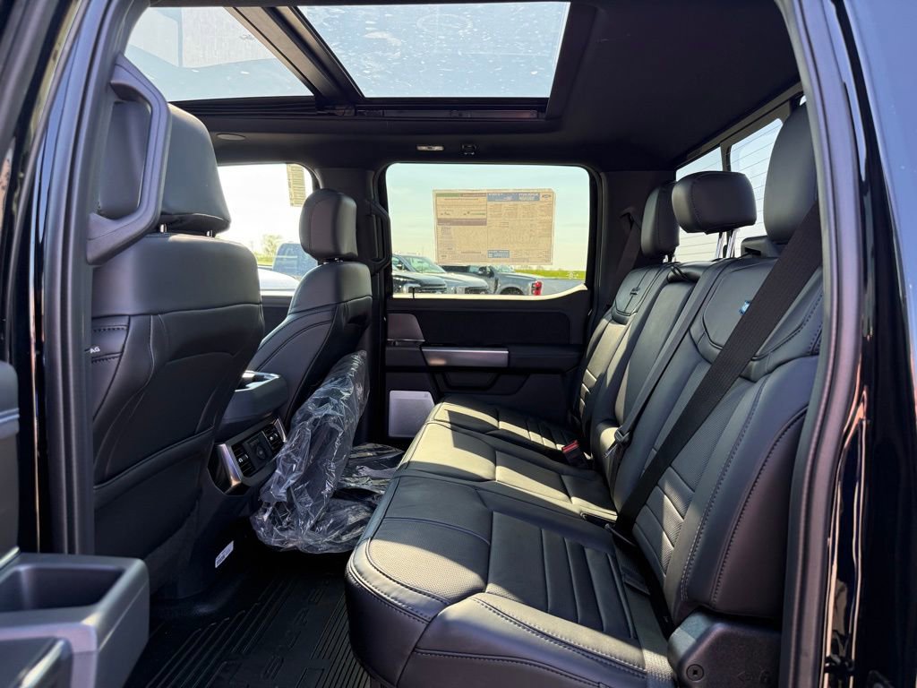New 2026 Ford F450 4x4 Crew Cab Super Duty image 8