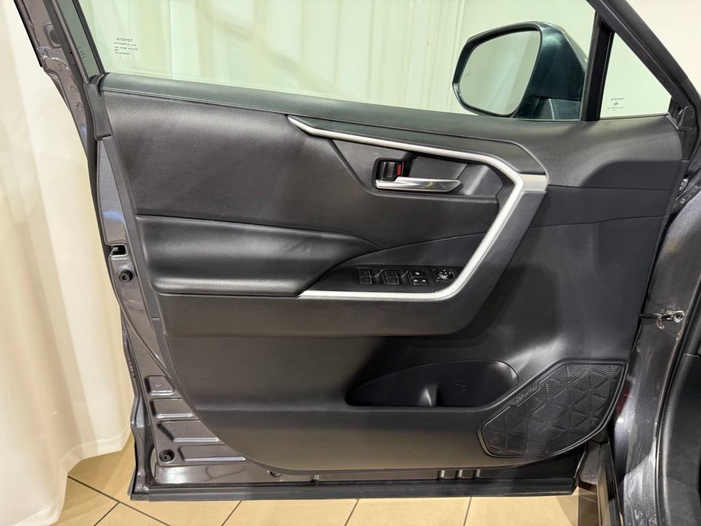 Certified 2024 Toyota RAV4 XLE FWD image 15