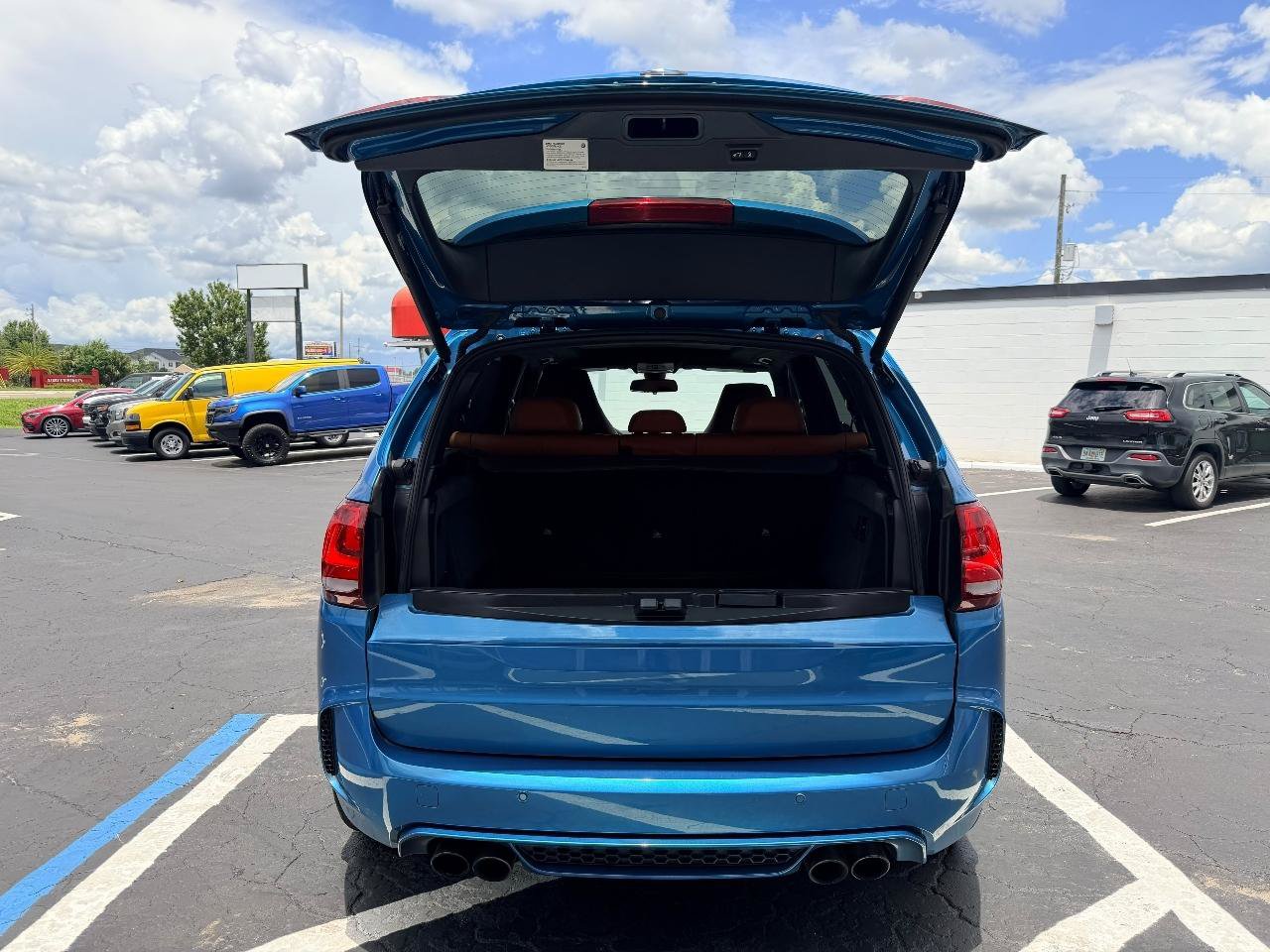Used 2018 BMW X5 M AWD/4WD image 9