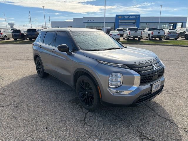 Used 2022 Mitsubishi Outlander SE