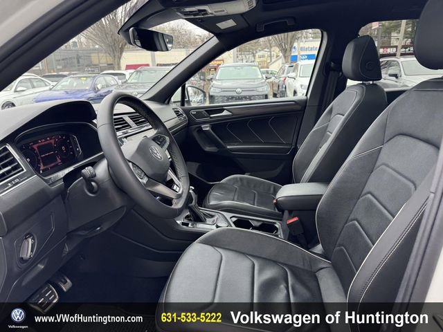 Certified 2023 Volkswagen Tiguan SEL R-Line image 14