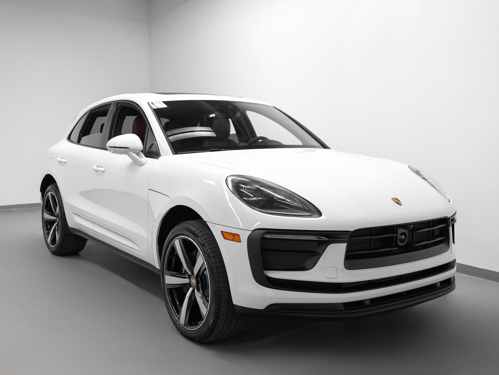 New 2026 Porsche Macan image 10