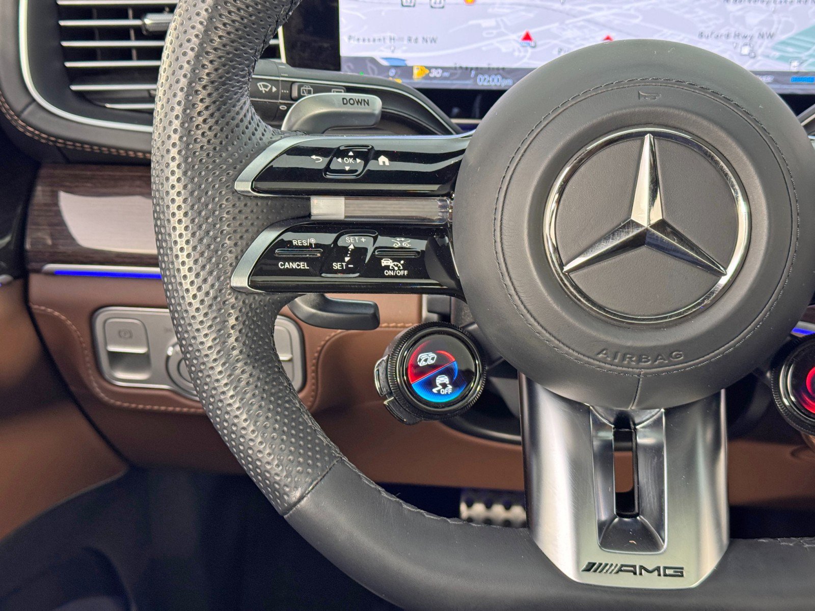 Used 2024 Mercedes-Benz GLS 63 AMG 4MATIC image 25