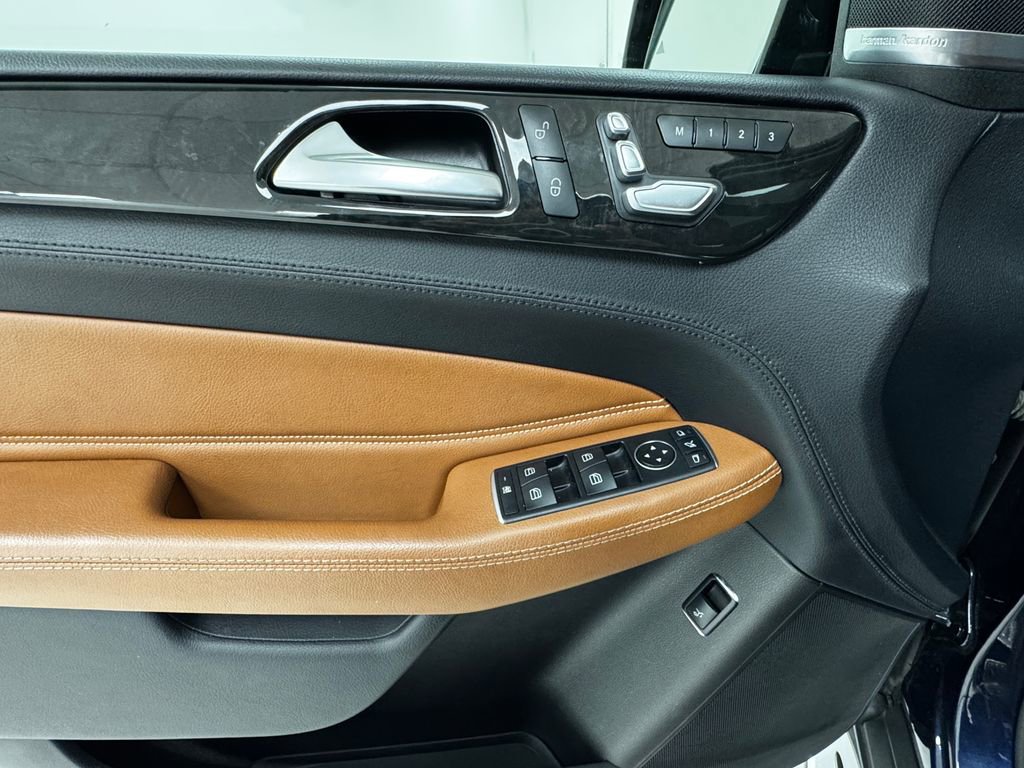 Used 2017 Mercedes-Benz GLE 43 AMG 4MATIC image 29