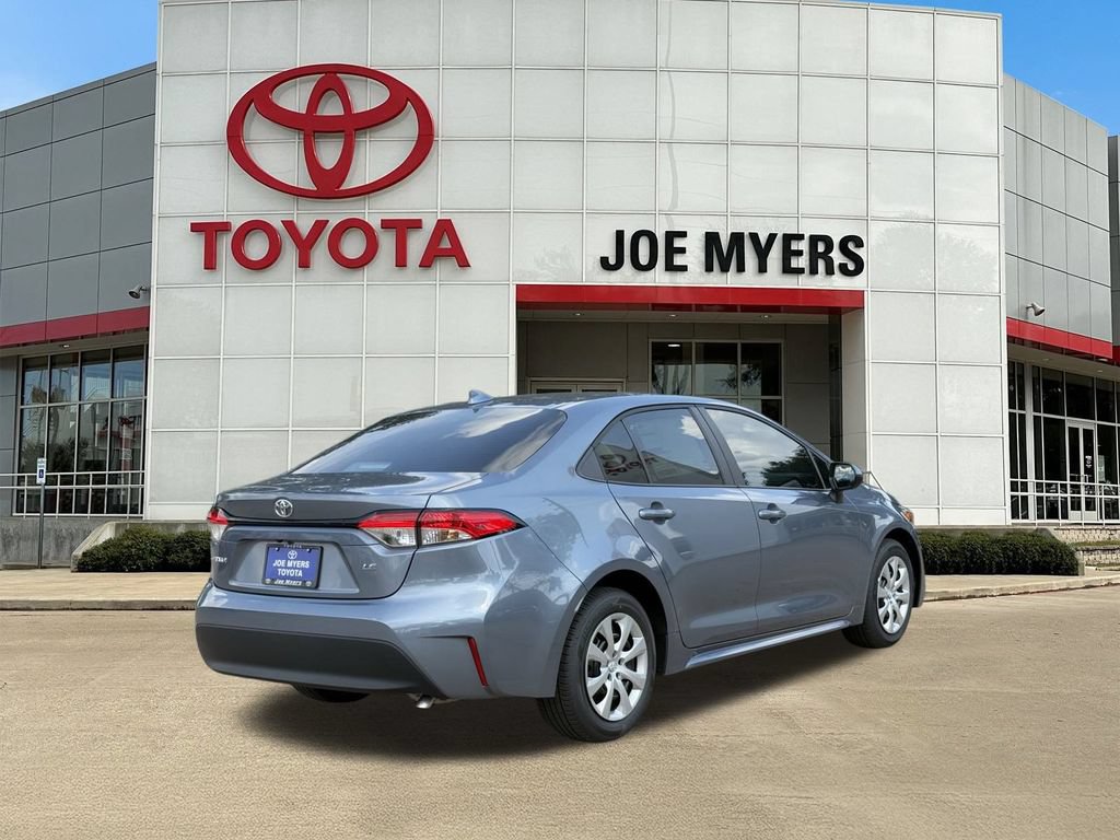 New 2026 Toyota Corolla LE FWD image 4