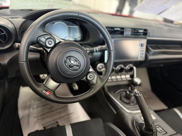 Certified 2025 Toyota GR86 Premium image 5