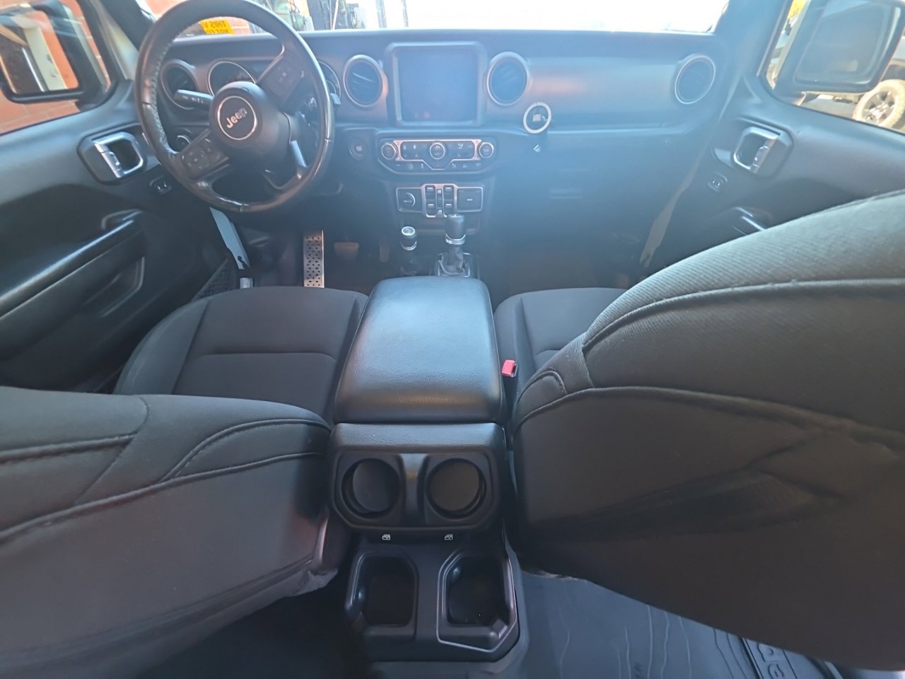 Used 2023 Jeep Wrangler Unlimited Sport AWD/4WD image 31