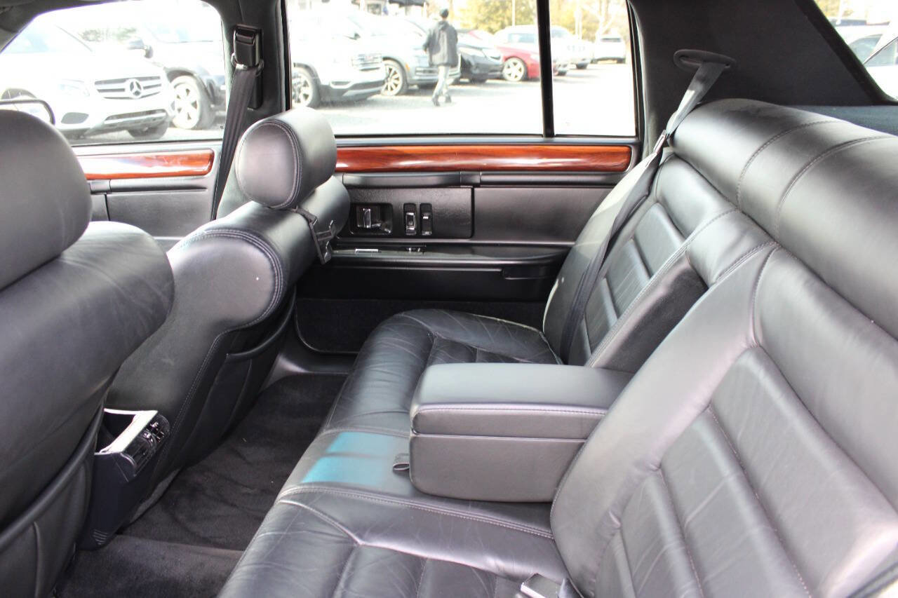 Used 1995 Cadillac De Ville Sedan image 18