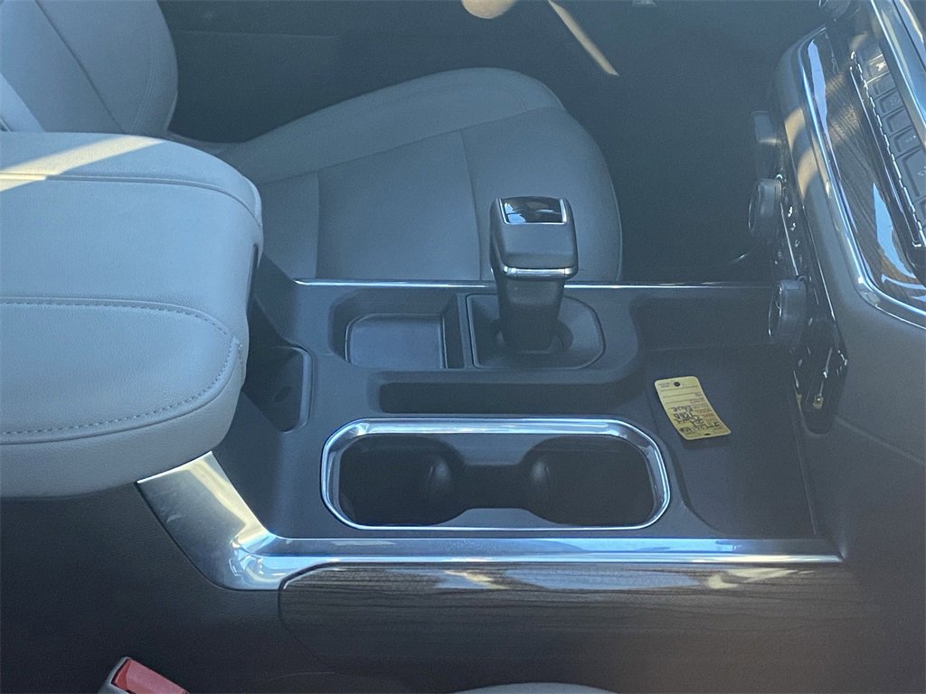 Used 2024 Chevrolet Silverado 1500 LT Trail Boss w/ Convenience Package II image 8