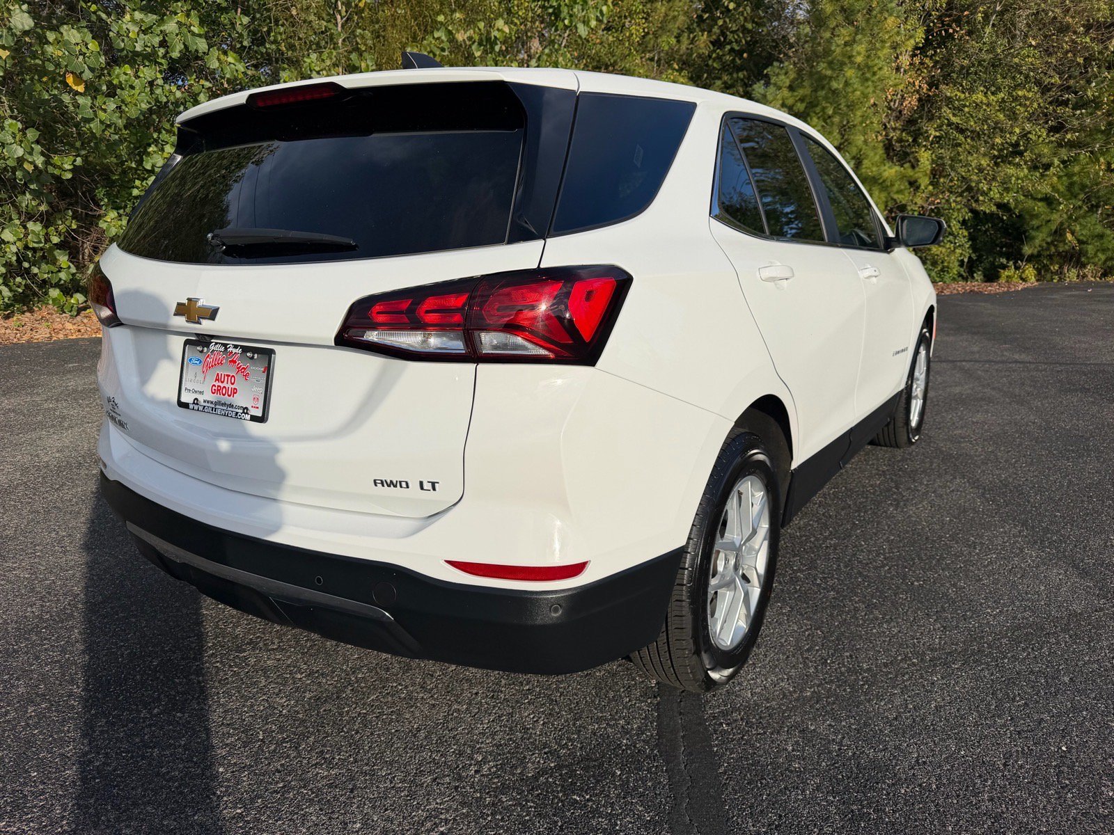 Used 2024 Chevrolet Equinox LT AWD/4WD image 12