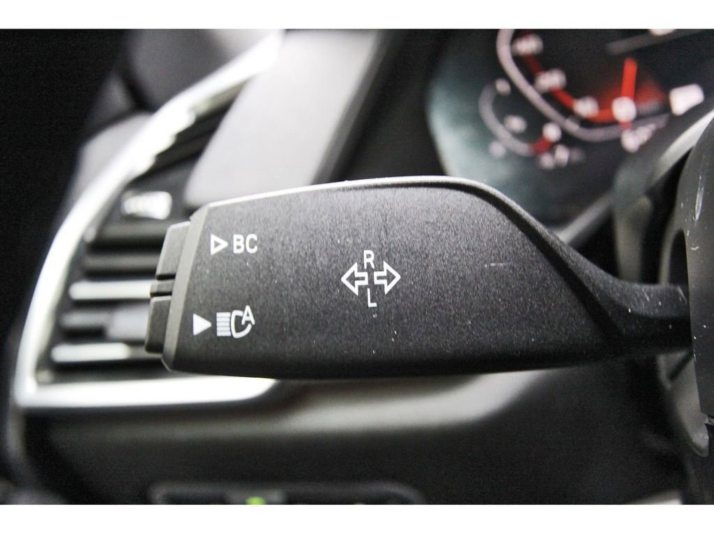 Used 2022 BMW X5 M50i image 13
