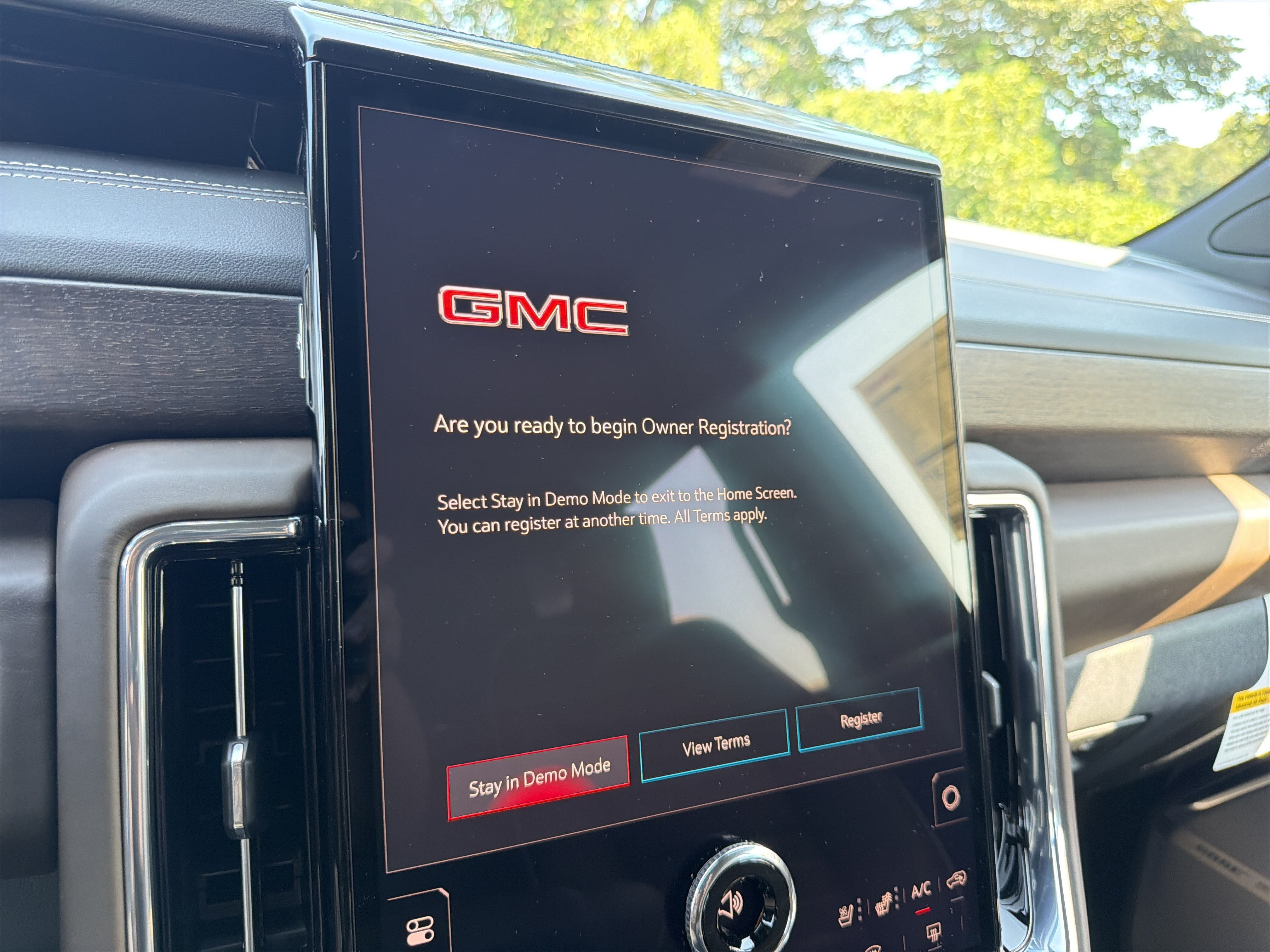 New 2026 GMC Yukon XL Denali Ultimate AWD/4WD image 27