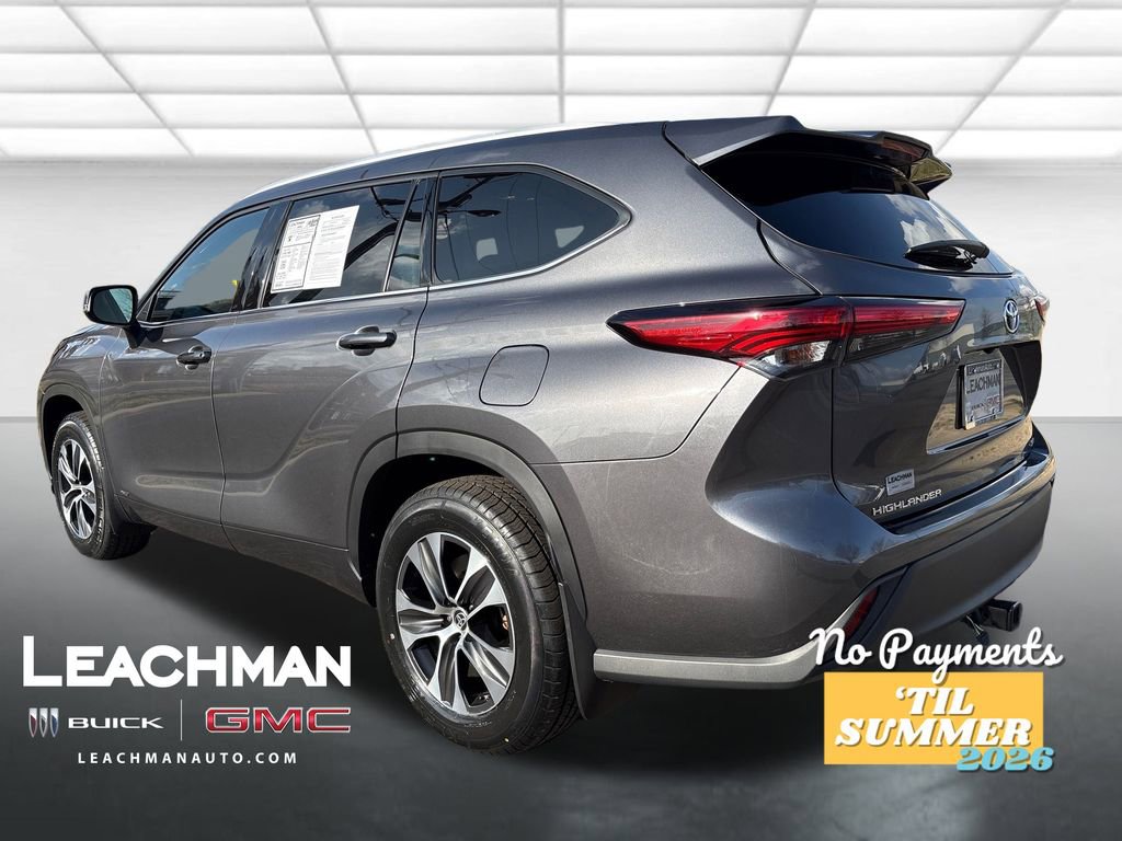Used 2022 Toyota Highlander XLE image 7