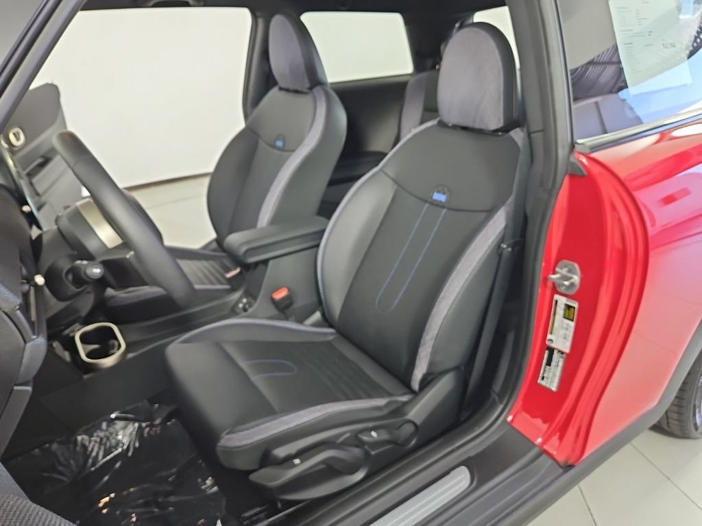 Used 2026 MINI Cooper S FWD image 23