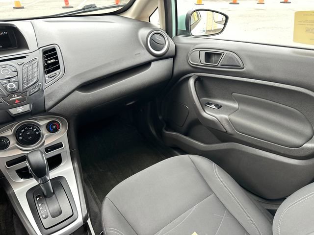 Used 2018 Ford Fiesta SE image 23