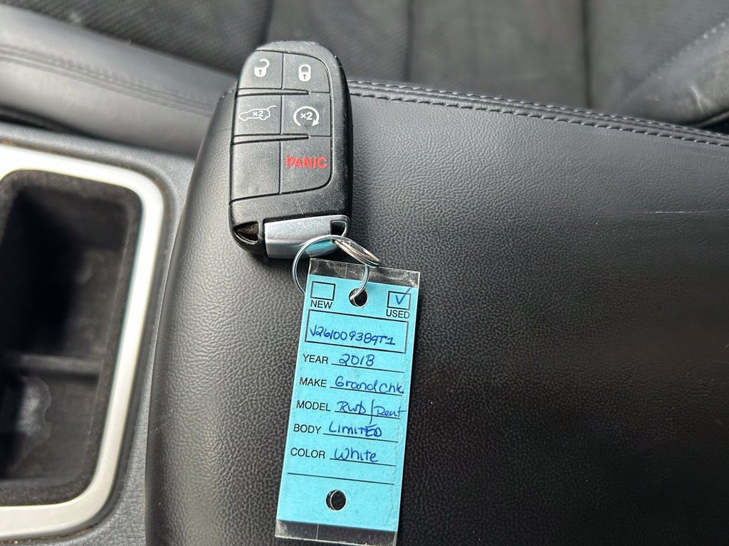 Used 2018 Jeep Grand Cherokee Altitude AWD/4WD image 39
