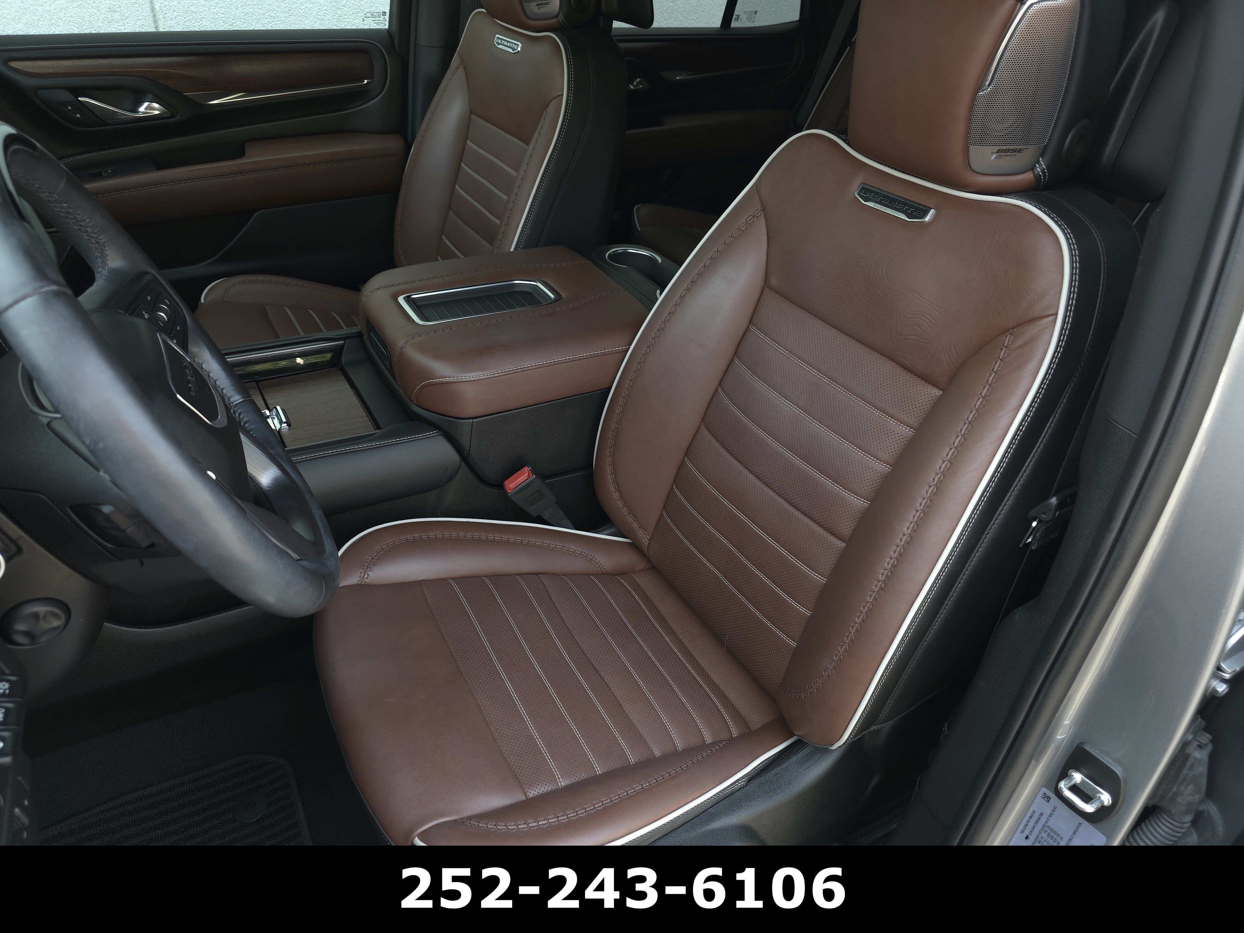 Used 2024 GMC Yukon Denali Ultimate AWD/4WD image 10