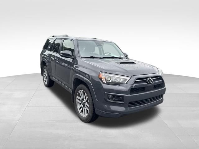 Used 2024 Toyota 4Runner TRD Sport w/ Technology Package AWD/4WD image 3