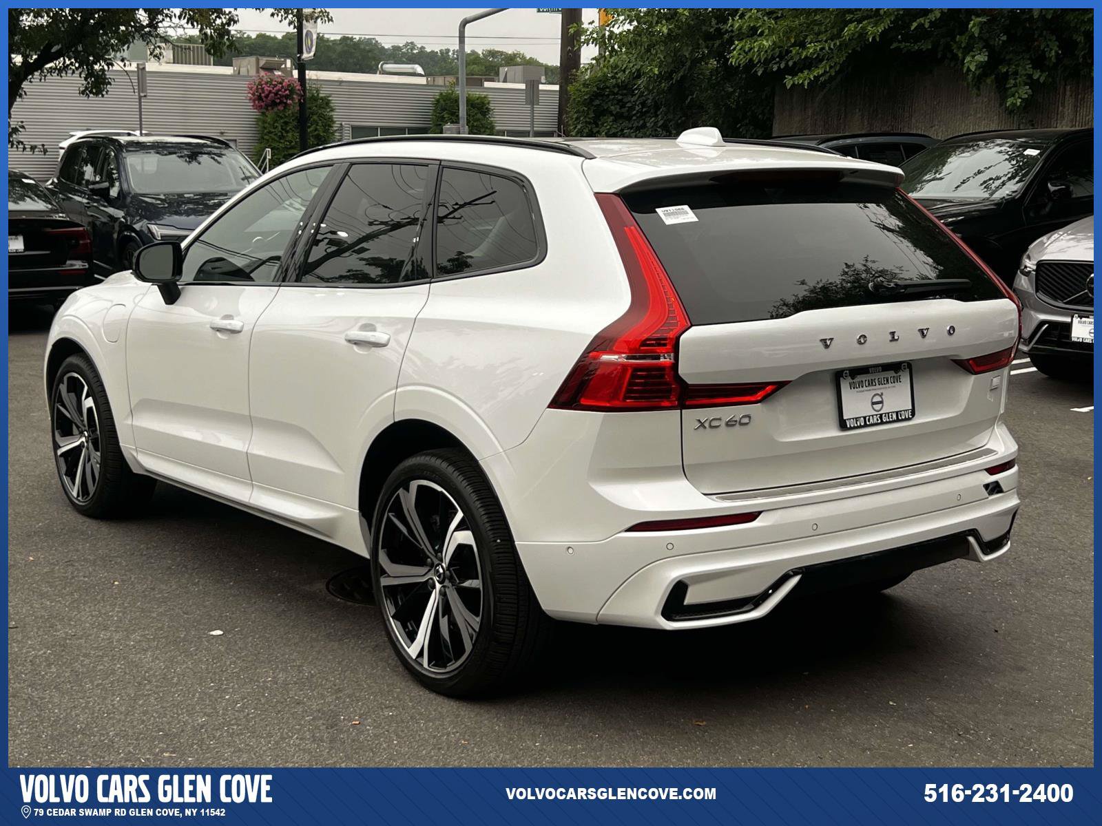 Used 2024 Volvo XC60 T8 Ultimate w/ Protection Package Premier AWD/4WD image 6