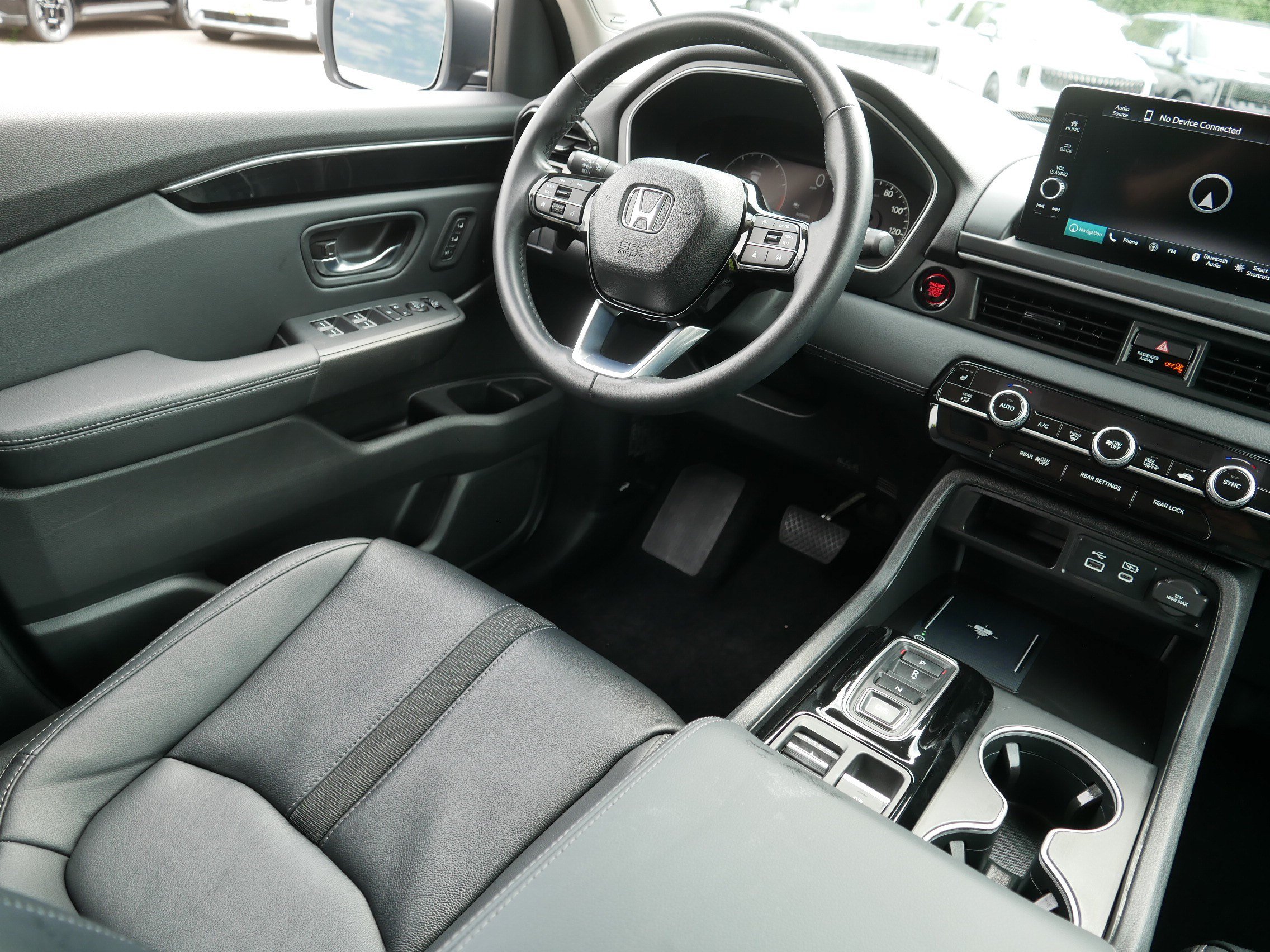 Used 2023 Honda Pilot Touring image 9