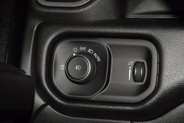 Used 2026 RAM 3500 Tradesman w/ Chrome Appearance Group image 26