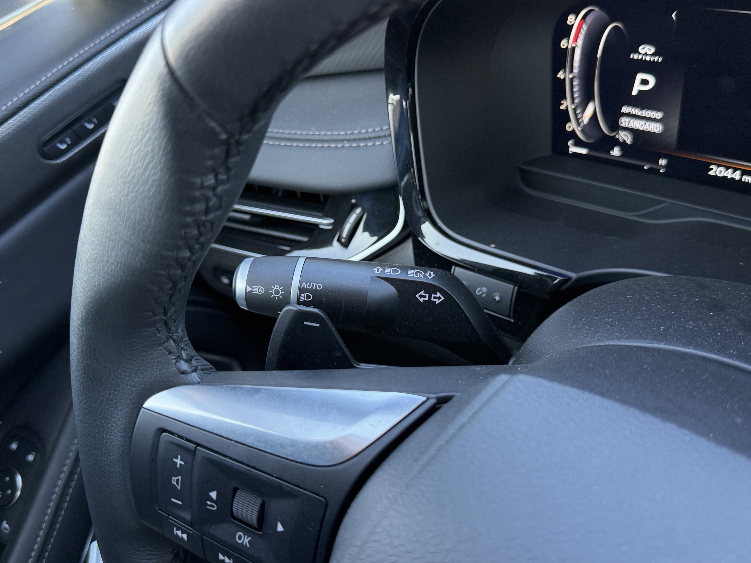 Used 2025 INFINITI QX60 Luxe FWD image 72