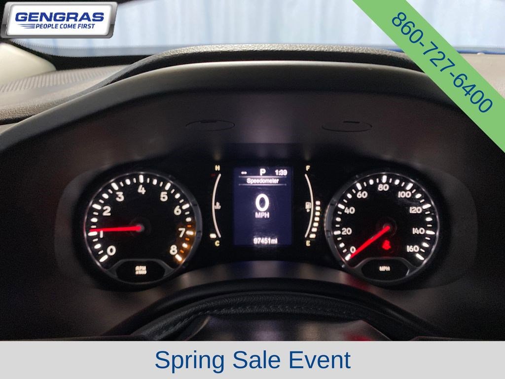 Used 2015 Jeep Renegade Latitude AWD/4WD image 23