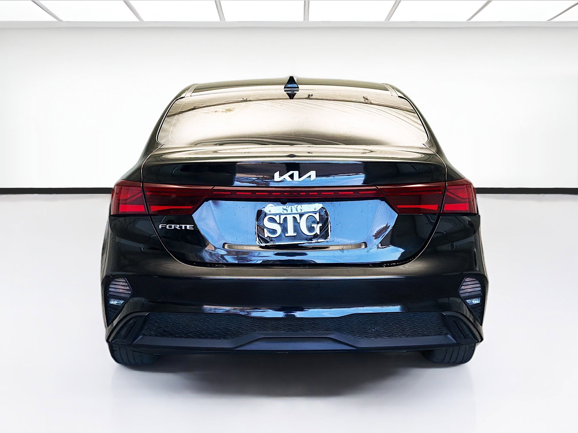 Used 2024 Kia Forte LXS w/ LXS Technology Package image 5