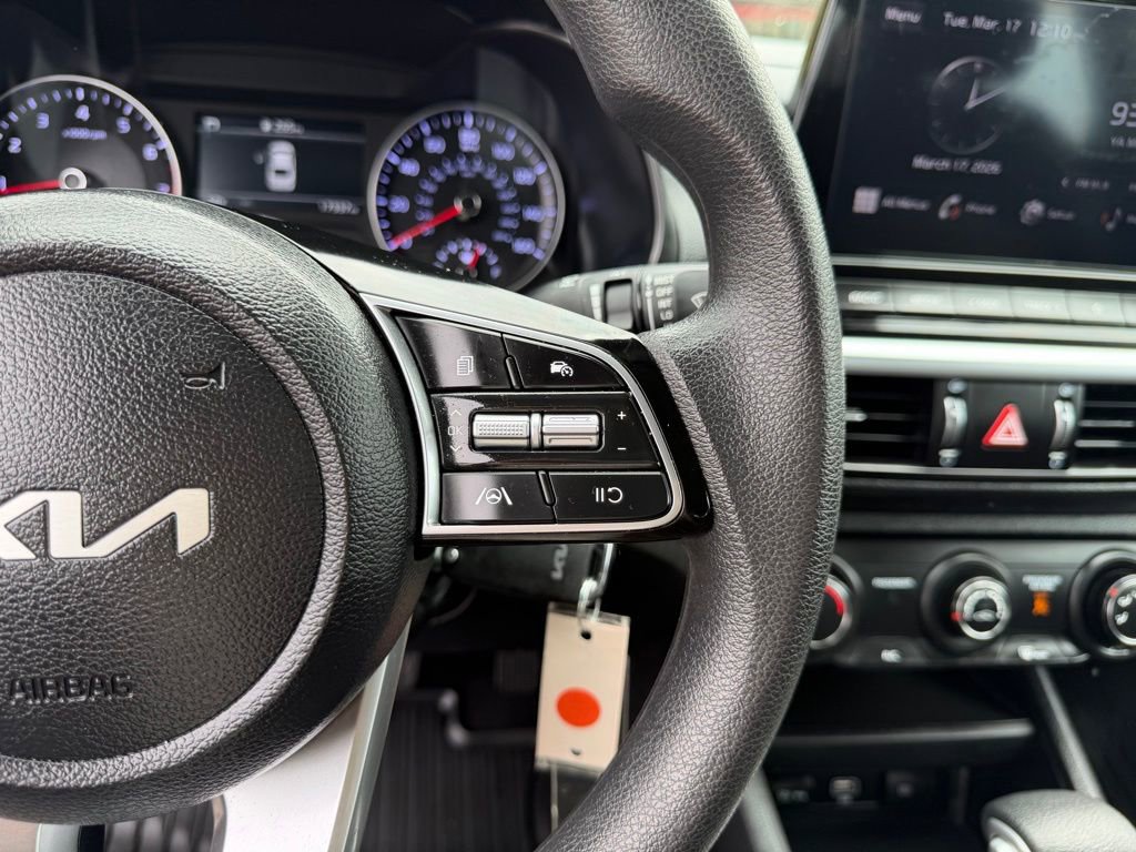 Used 2024 Kia Forte LXS image 17