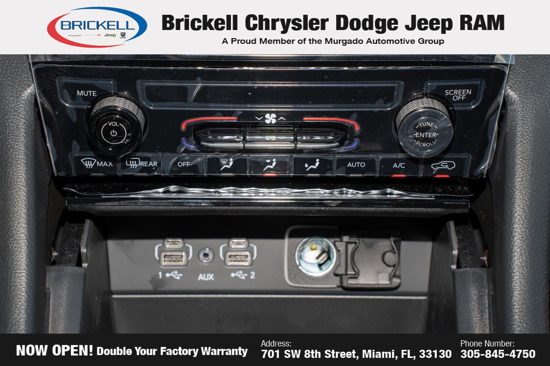 New 2025 Jeep Grand Cherokee L Laredo image 25