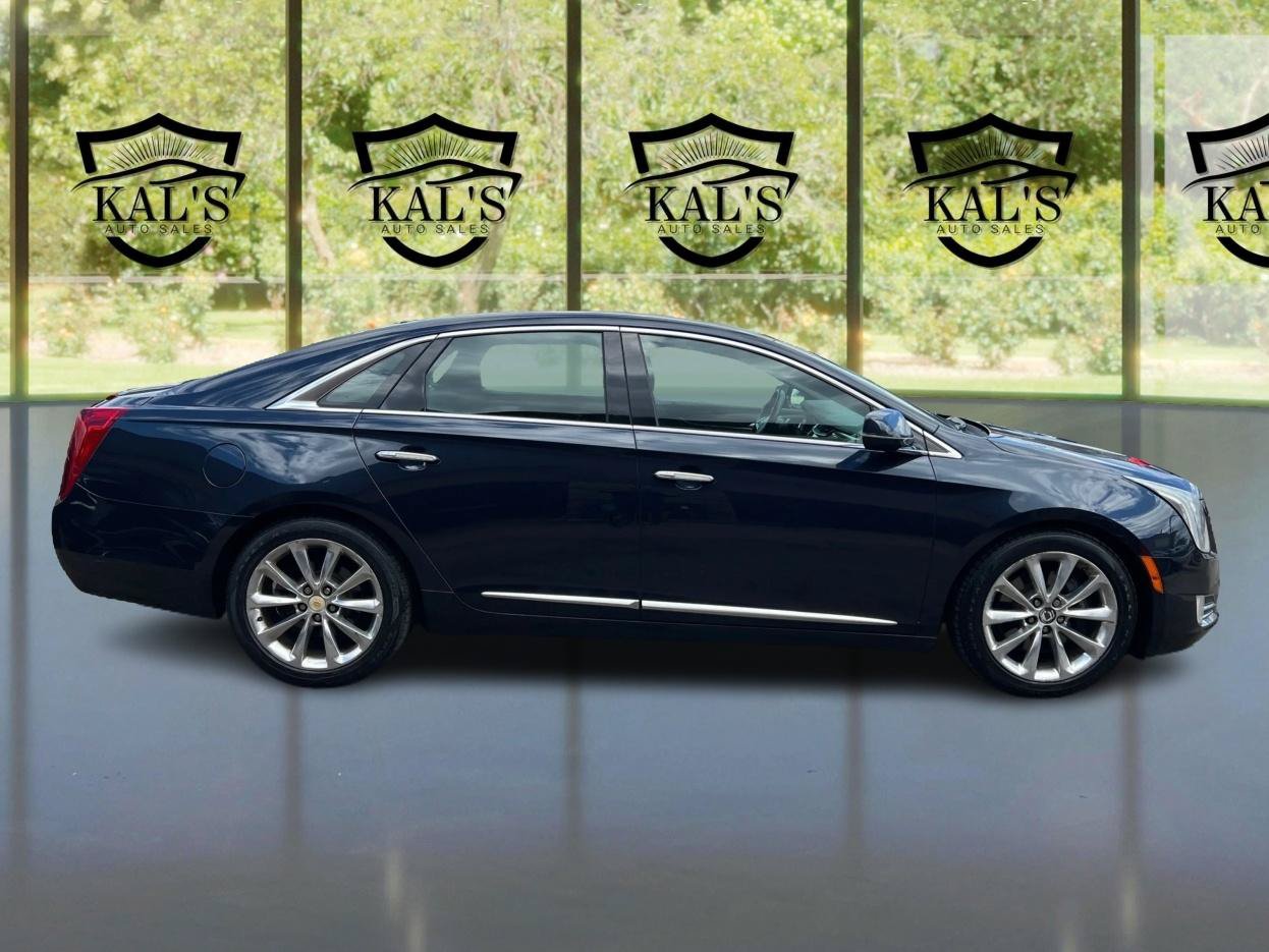 Used 2013 Cadillac XTS Premium w/ Driver Assist Package FWD image 4