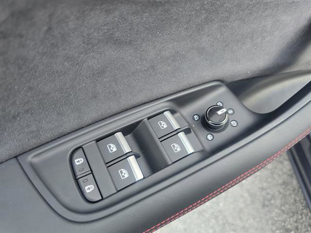 New 2025 Audi RS Q8 performance image 27