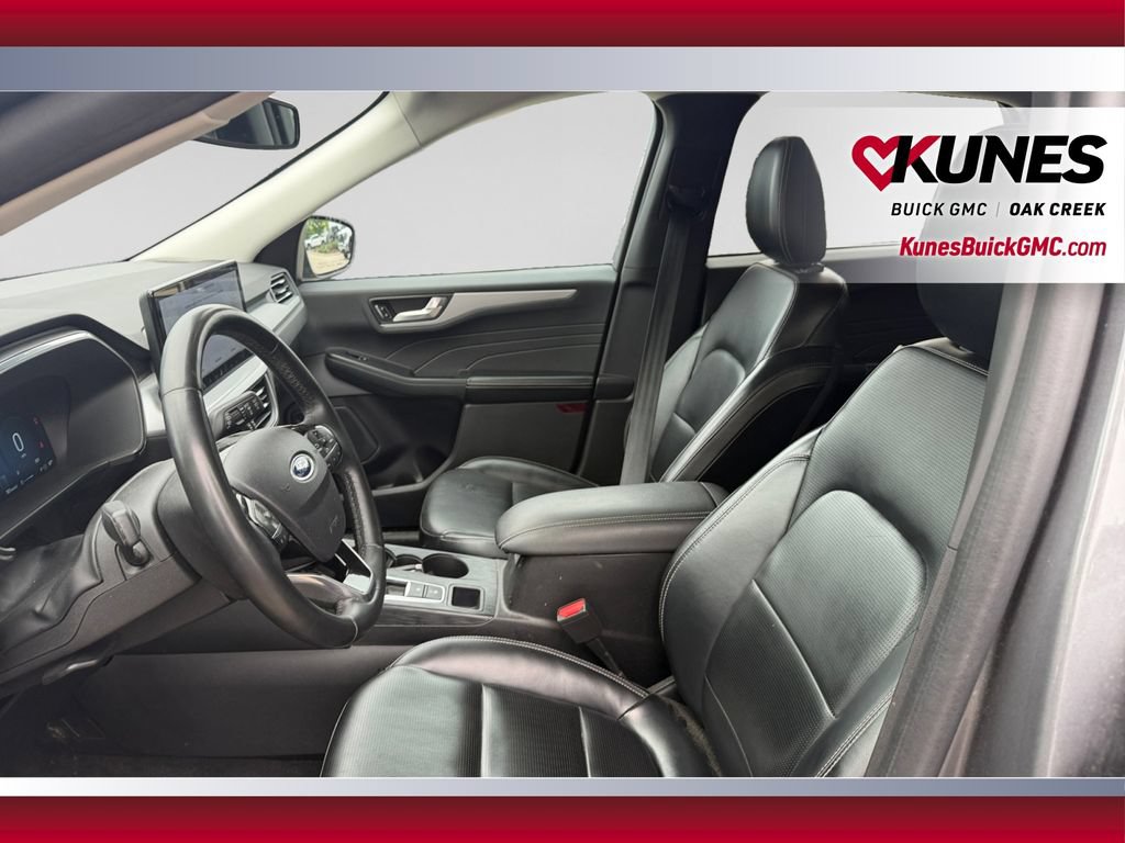 Used 2023 Ford Escape Platinum AWD/4WD image 22