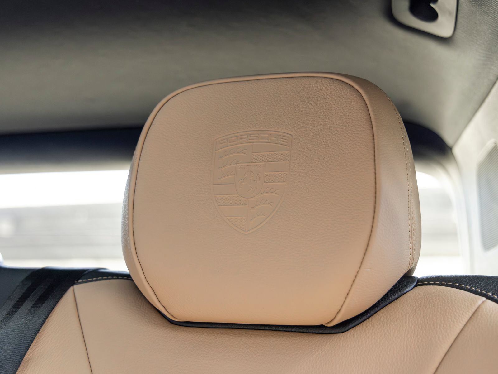 Certified 2025 Porsche Cayenne AWD/4WD image 51