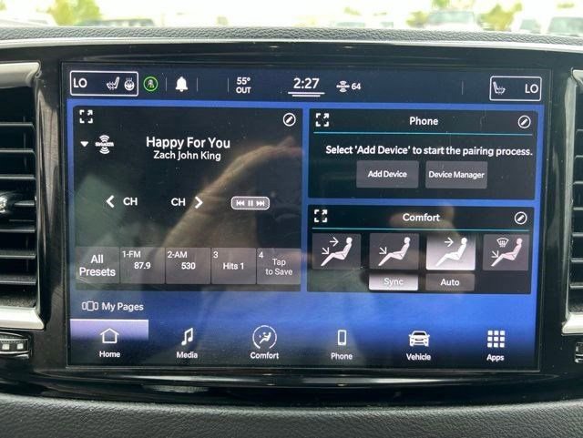 Used 2021 Chrysler Pacifica Touring-L FWD image 21