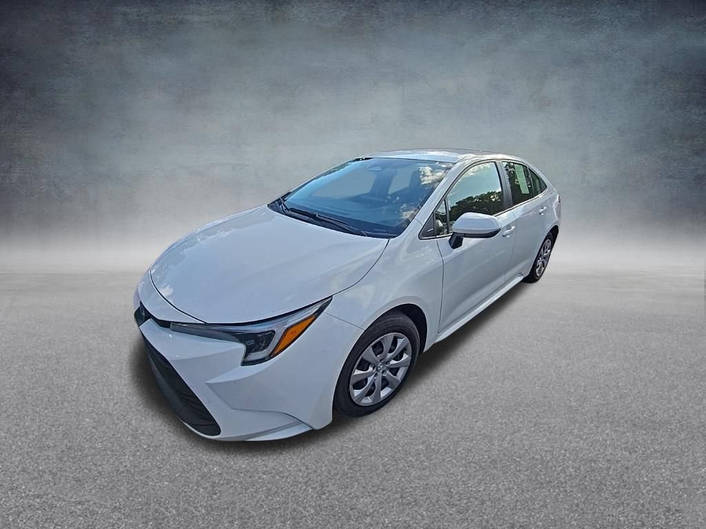 Used 2025 Toyota Corolla LE FWD image 3