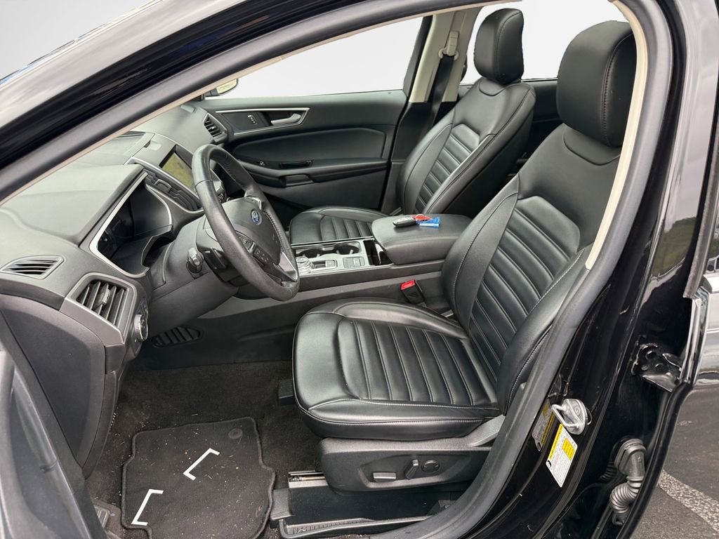 Used 2020 Ford Edge SEL w/ Convenience Package AWD/4WD image 12